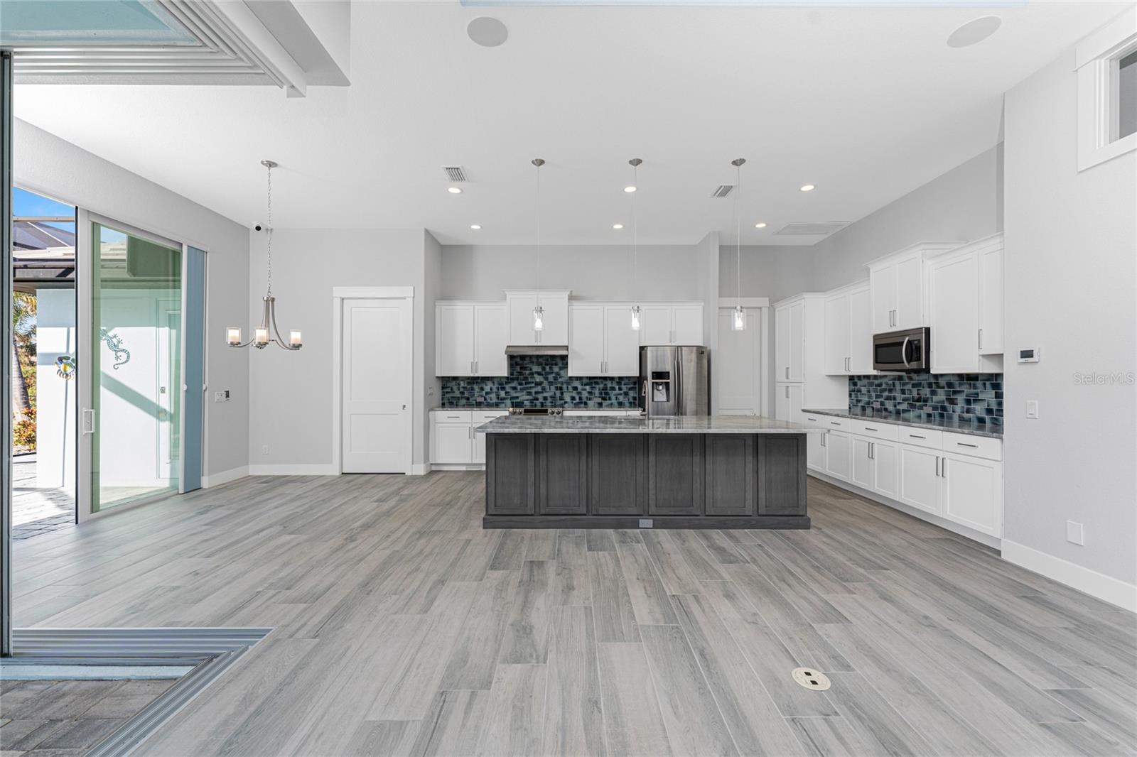 231 ROTONDA BLVD N, ROTONDA WEST, FL, 33947