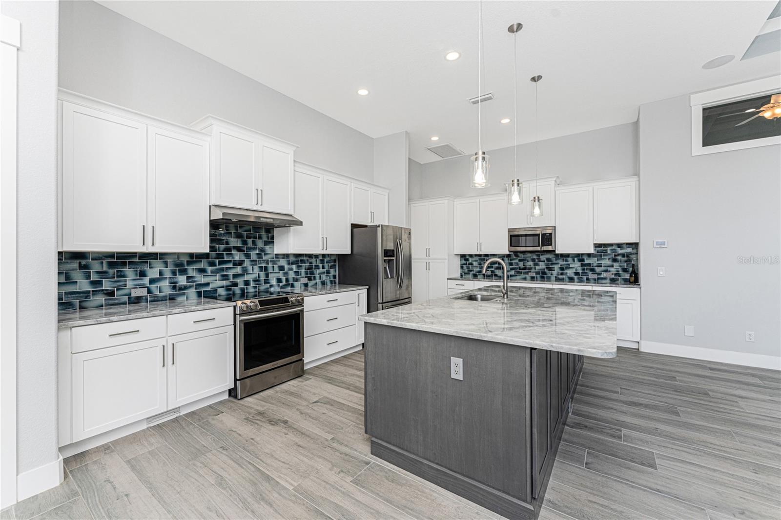 231 ROTONDA BLVD N, ROTONDA WEST, FL, 33947