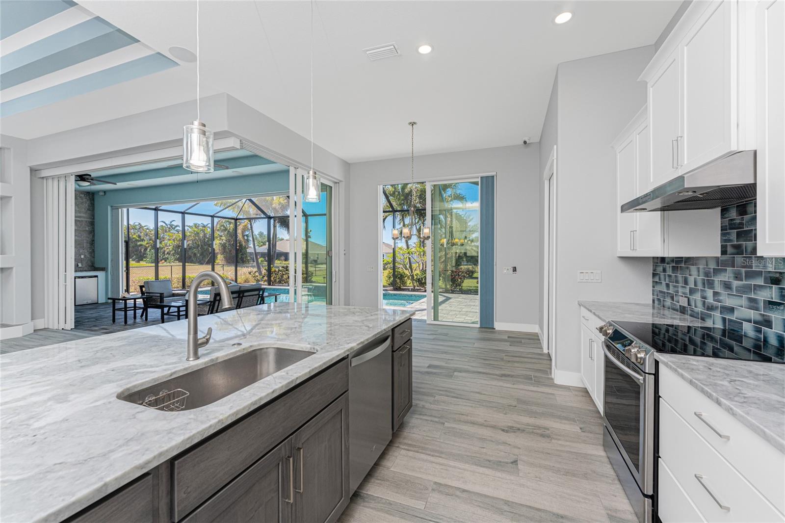 231 ROTONDA BLVD N, ROTONDA WEST, FL, 33947