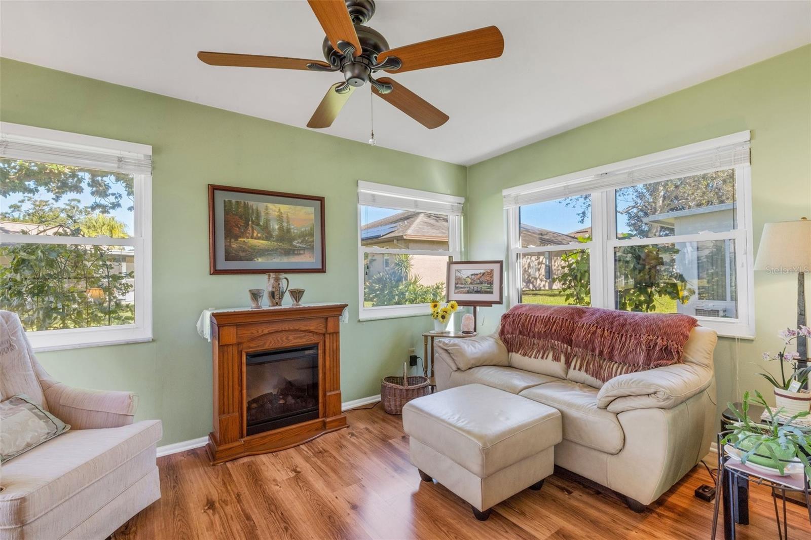 3281 MCMATH DR, PALM HARBOR, FL, 34684