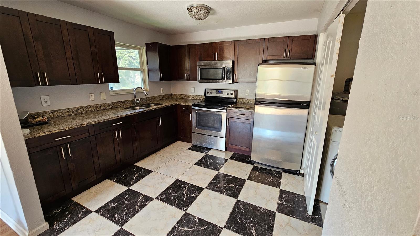 3711 WIGGINS LEAF ST, TAMPA, FL, 33619