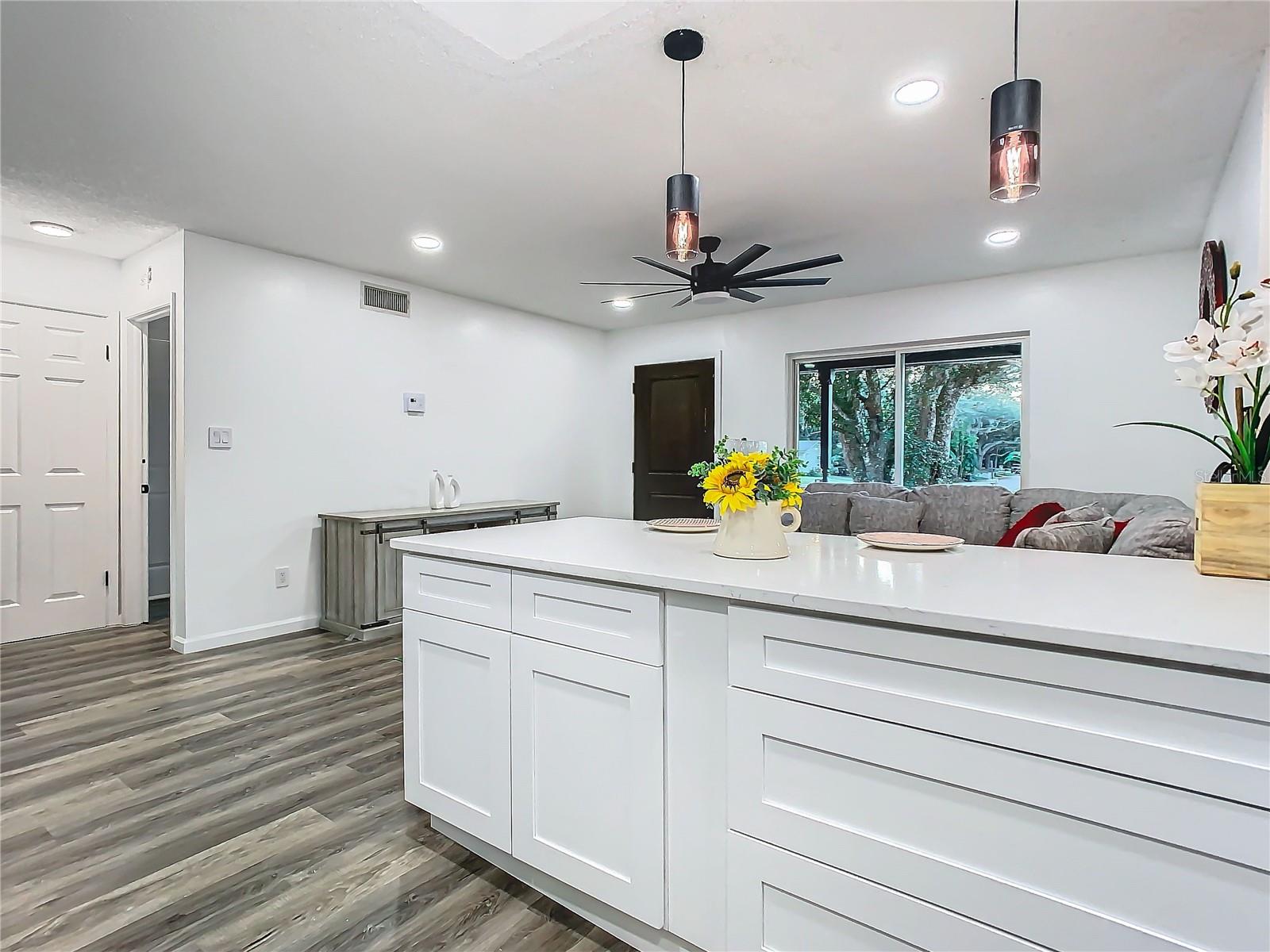 2801 KINNON DR, ORLANDO, FL, 32817