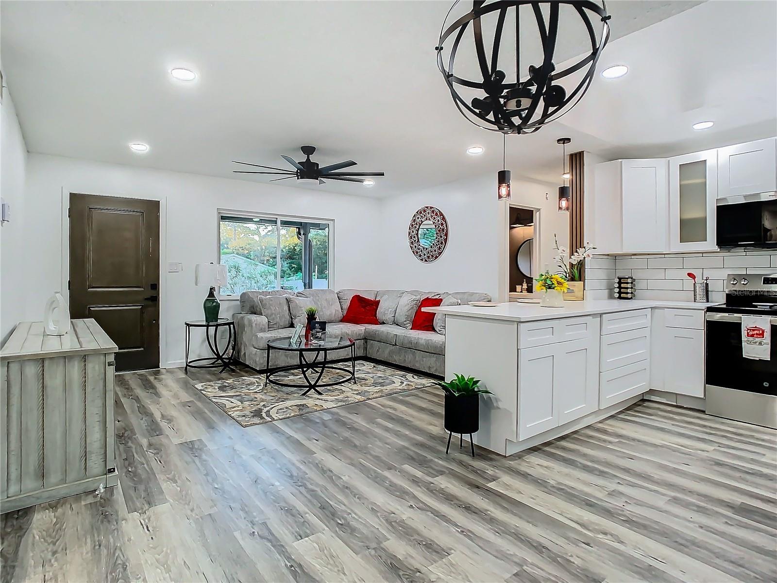 2801 KINNON DR, ORLANDO, FL, 32817