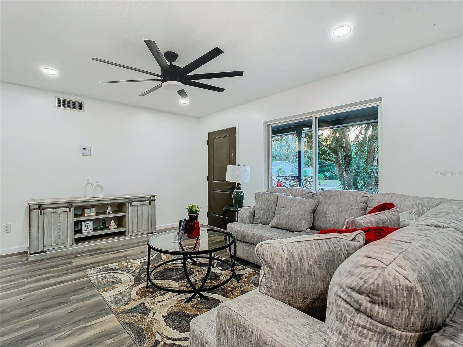 2801 KINNON DR, ORLANDO, FL, 32817