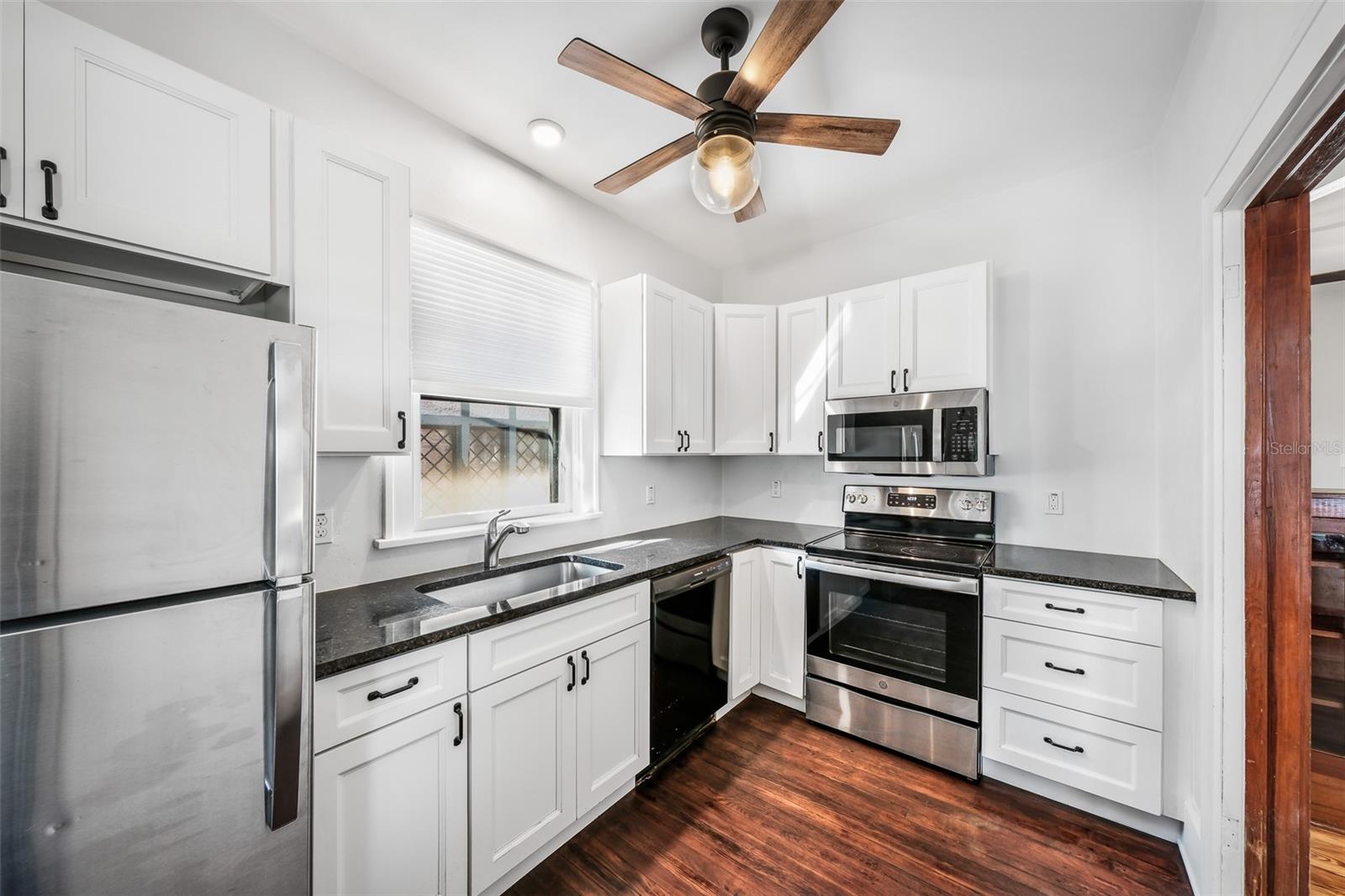 102 HAMILTON RD, EDGEWATER, FL, 32132