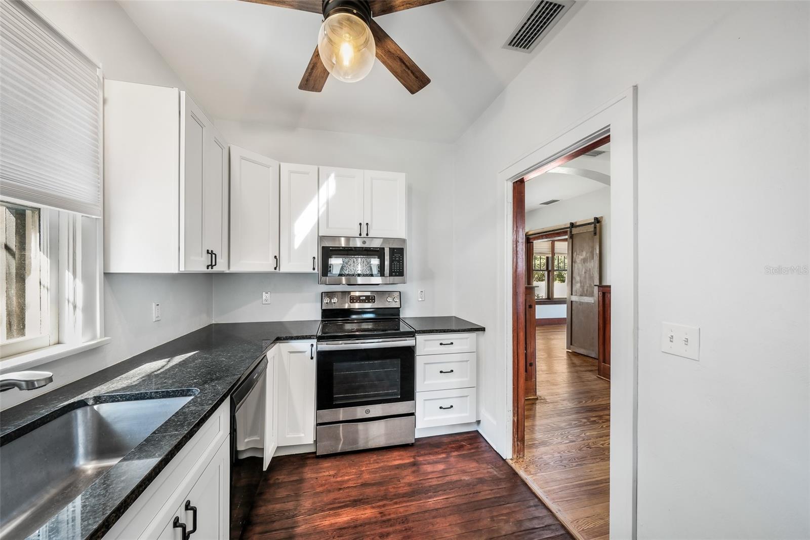102 HAMILTON RD, EDGEWATER, FL, 32132