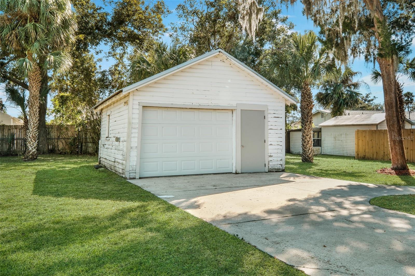 102 HAMILTON RD, EDGEWATER, FL, 32132