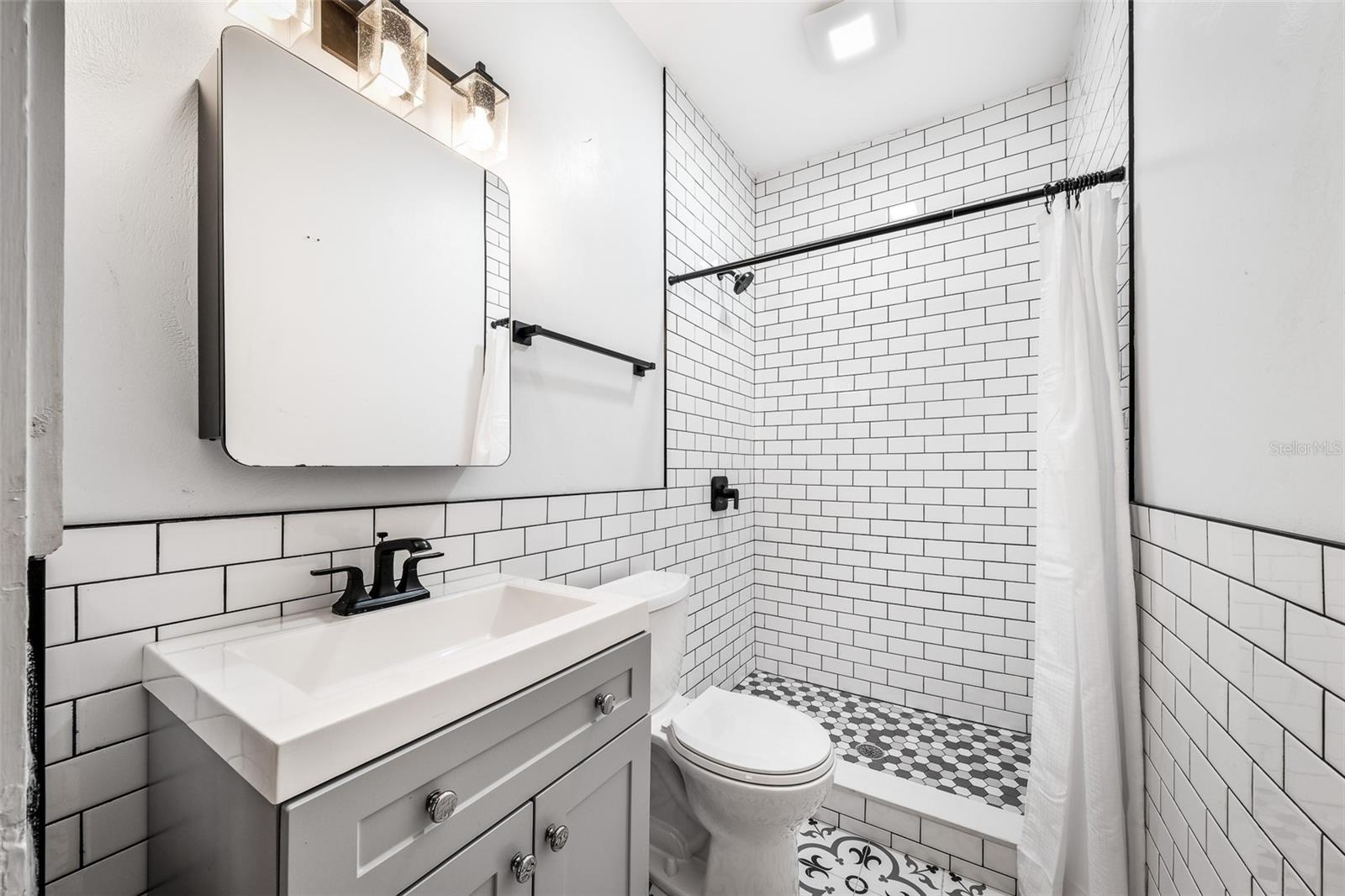 102 HAMILTON RD, EDGEWATER, FL, 32132
