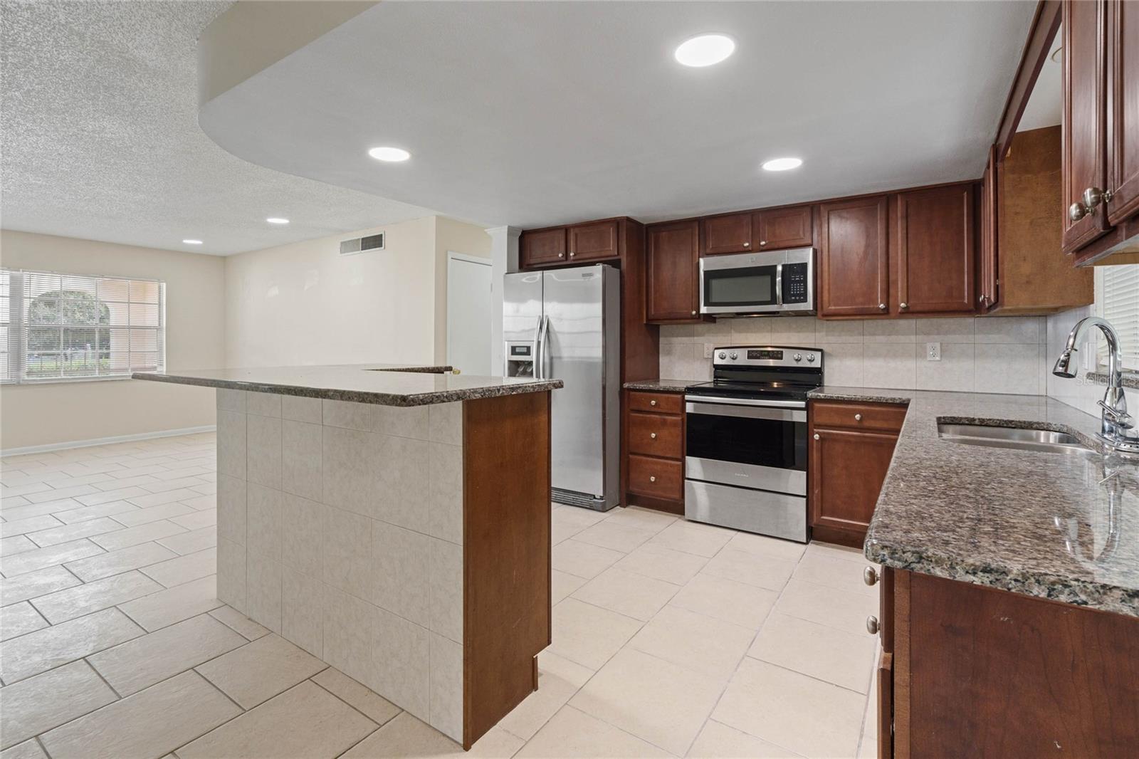 630 PLUMWOOD DR, ALTAMONTE SPRINGS, FL, 32714