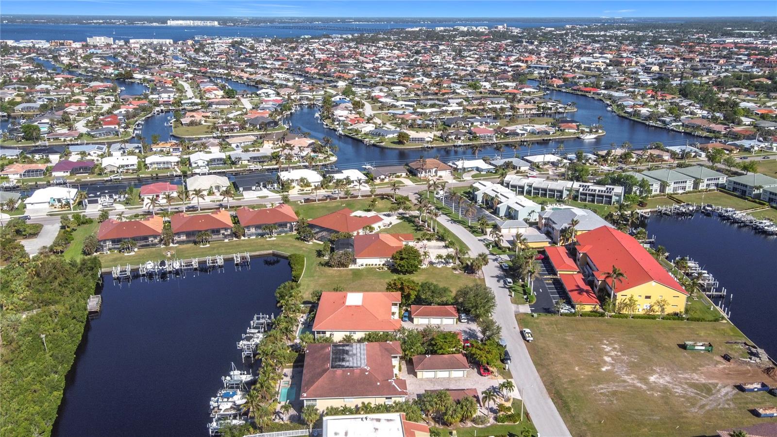 3227 PURPLE MARTIN DR, PUNTA GORDA, FL, 33950