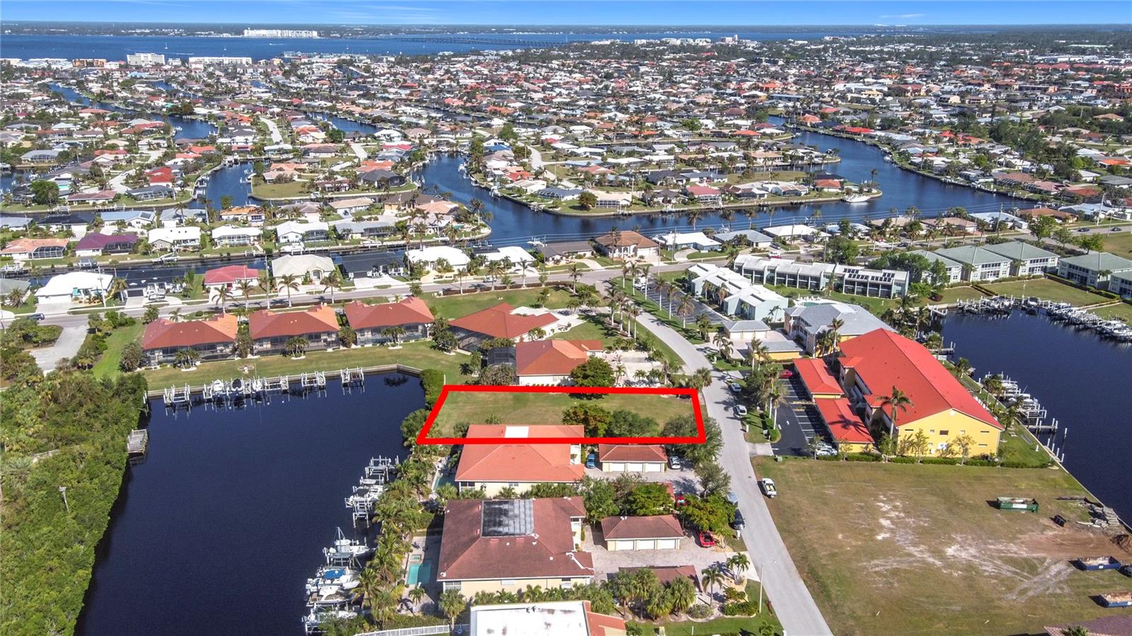 3227 PURPLE MARTIN DR, PUNTA GORDA, FL, 33950