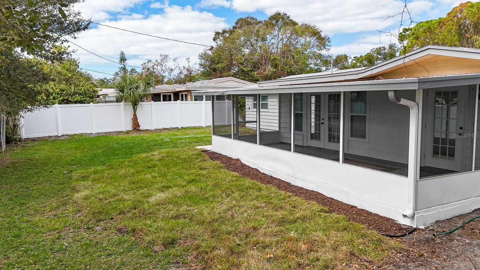 3188 BAY ST, SARASOTA, FL, 34237