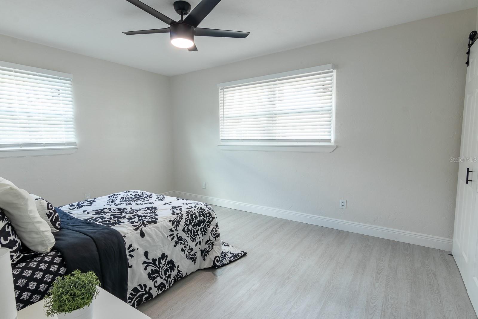 3188 BAY ST, SARASOTA, FL, 34237