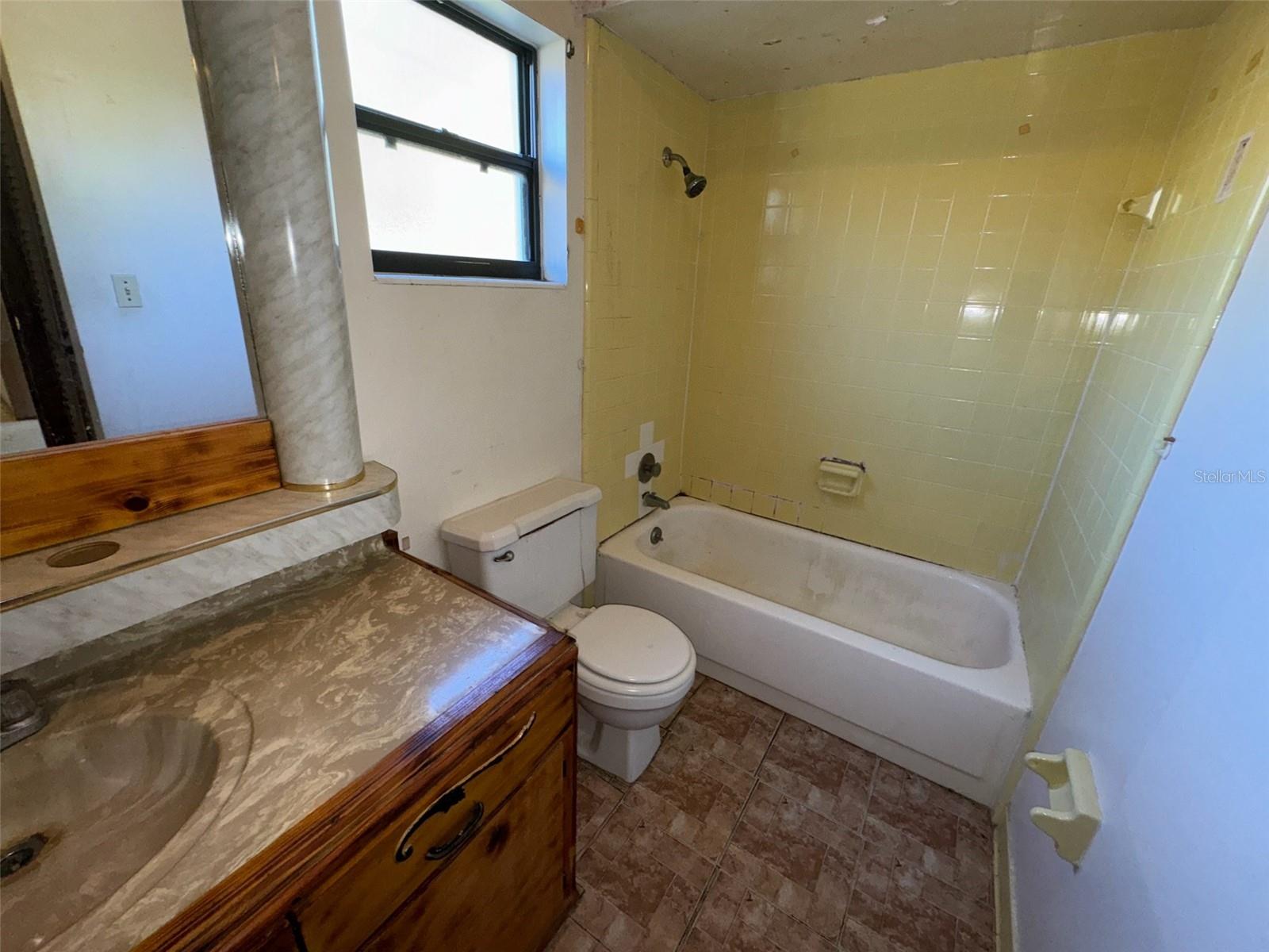 857 E FLAG LN, KISSIMMEE, FL, 34759