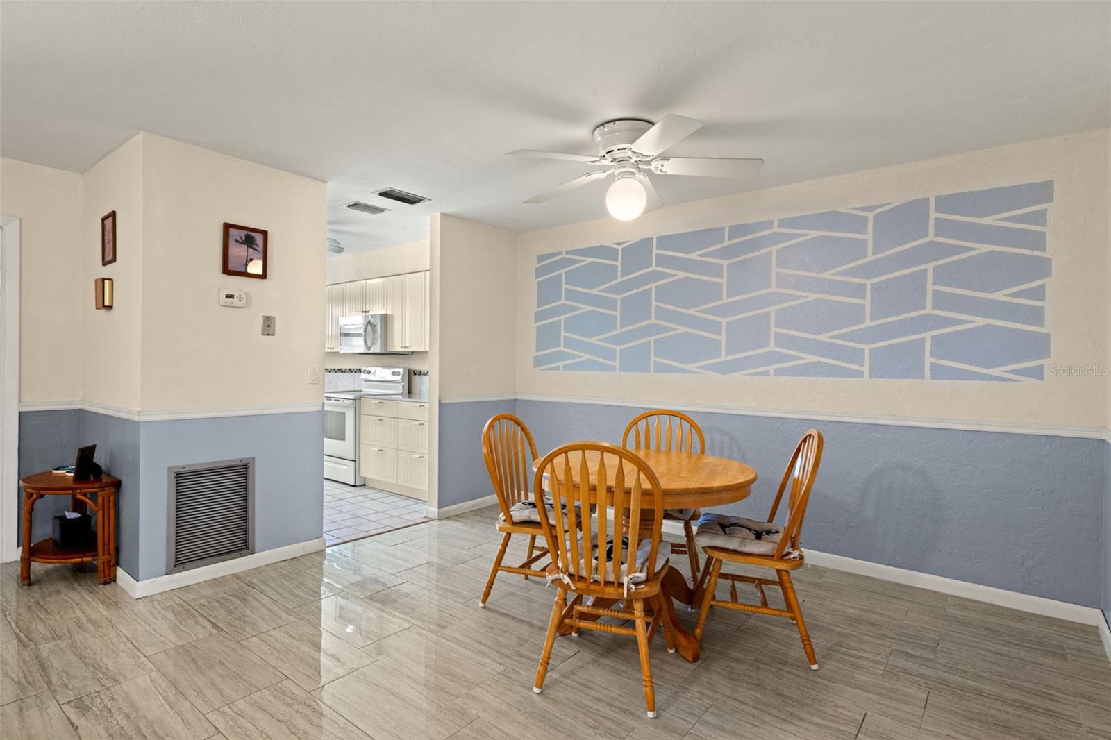 909 SE 46TH LN #202, CAPE CORAL, FL, 33904