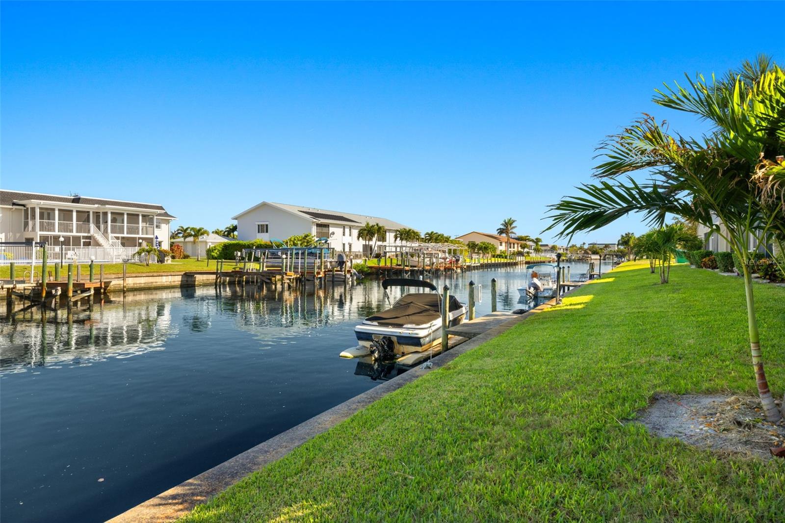 909 SE 46TH LN #202, CAPE CORAL, FL, 33904