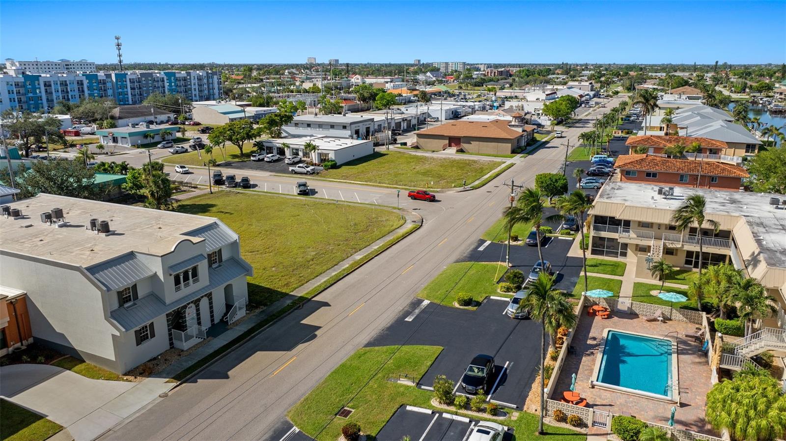 909 SE 46TH LN #202, CAPE CORAL, FL, 33904