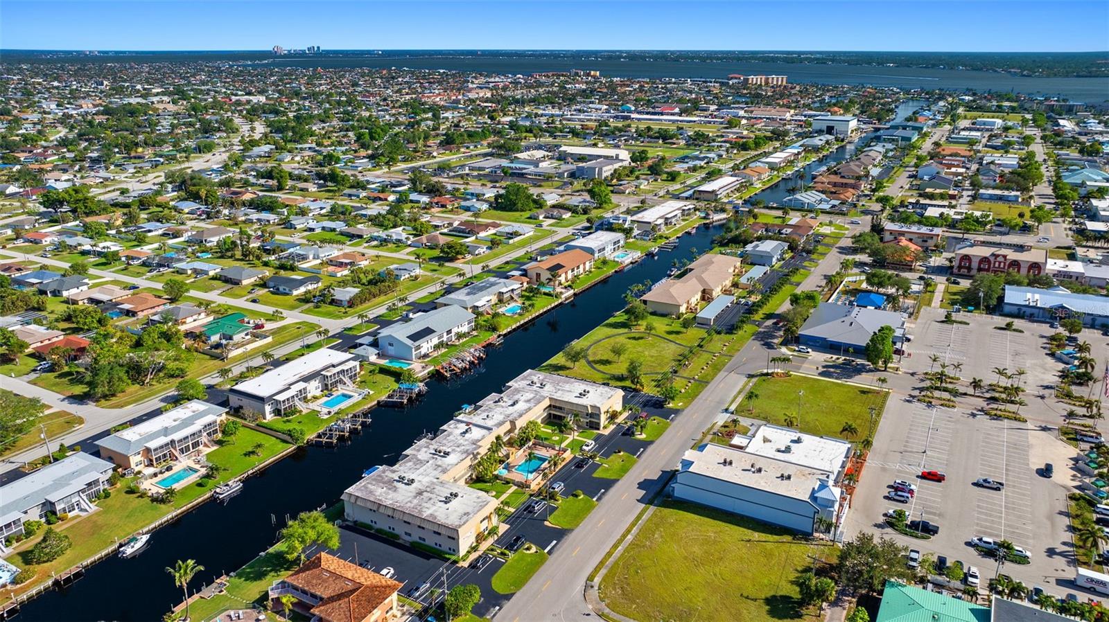 909 SE 46TH LN #202, CAPE CORAL, FL, 33904