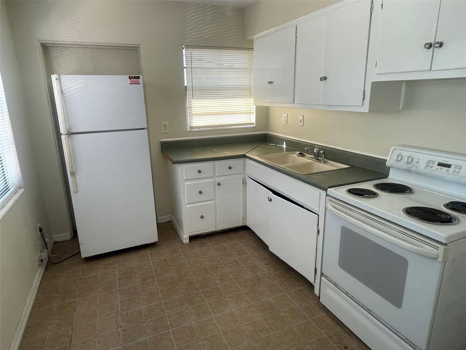 2404 10TH ST W #1, BRADENTON, FL, 34205