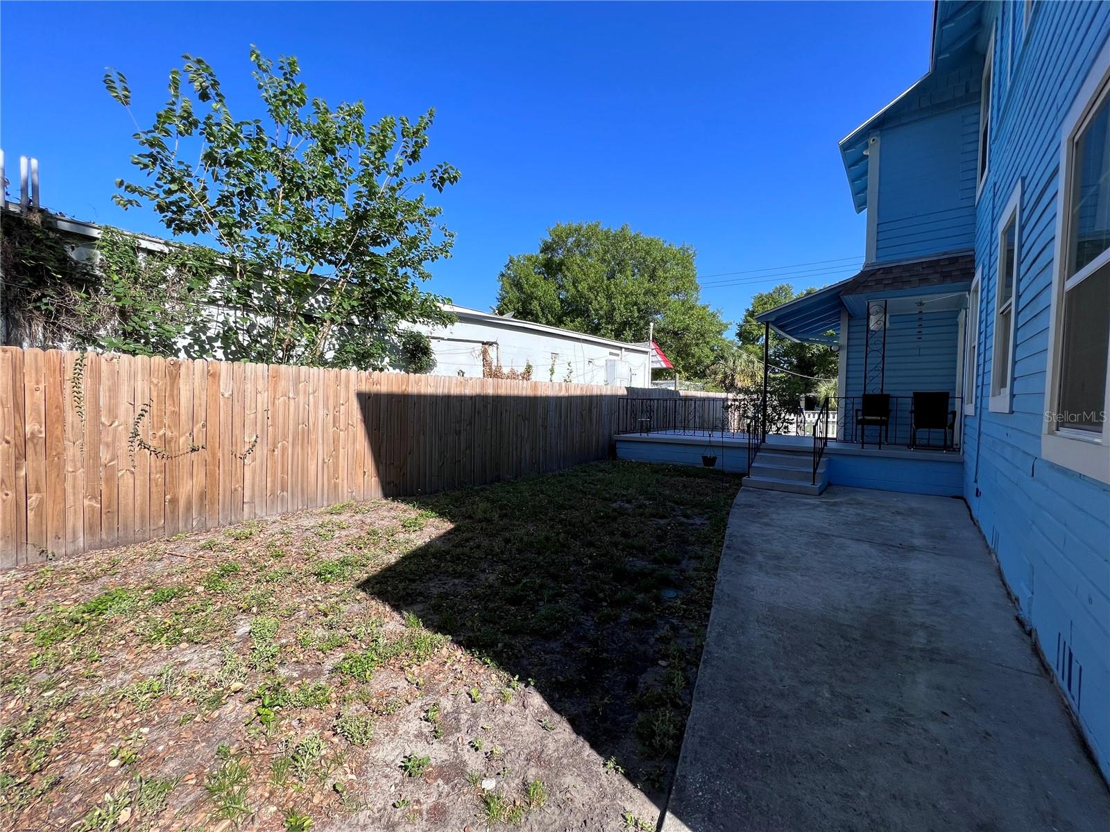 905 E 24TH AVE #B, TAMPA, FL, 33605