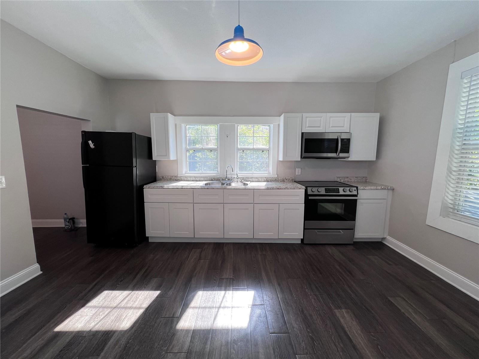 905 E 24TH AVE #B, TAMPA, FL, 33605