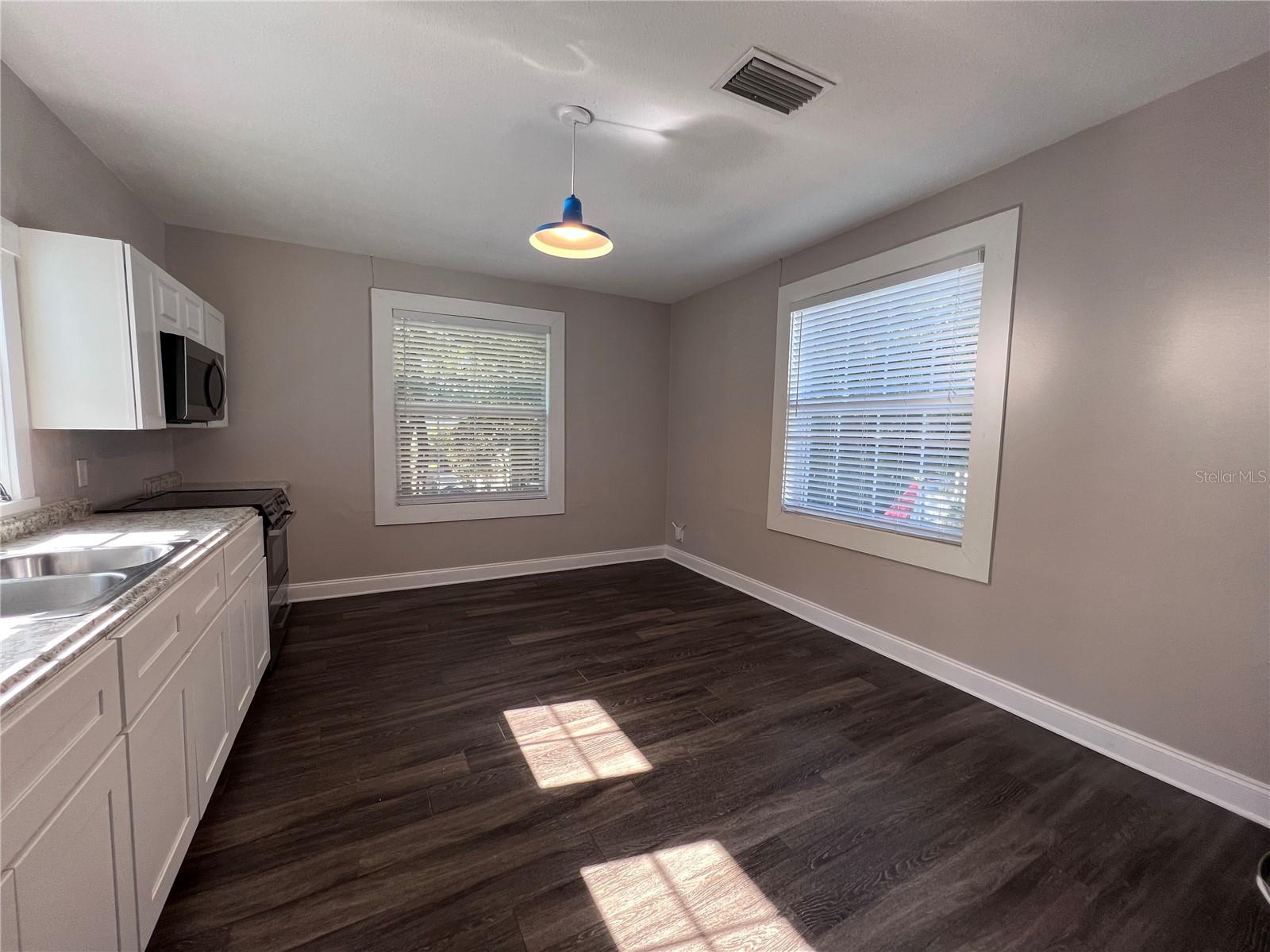 905 E 24TH AVE #B, TAMPA, FL, 33605