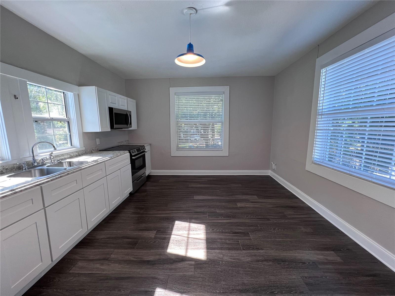 905 E 24TH AVE #B, TAMPA, FL, 33605