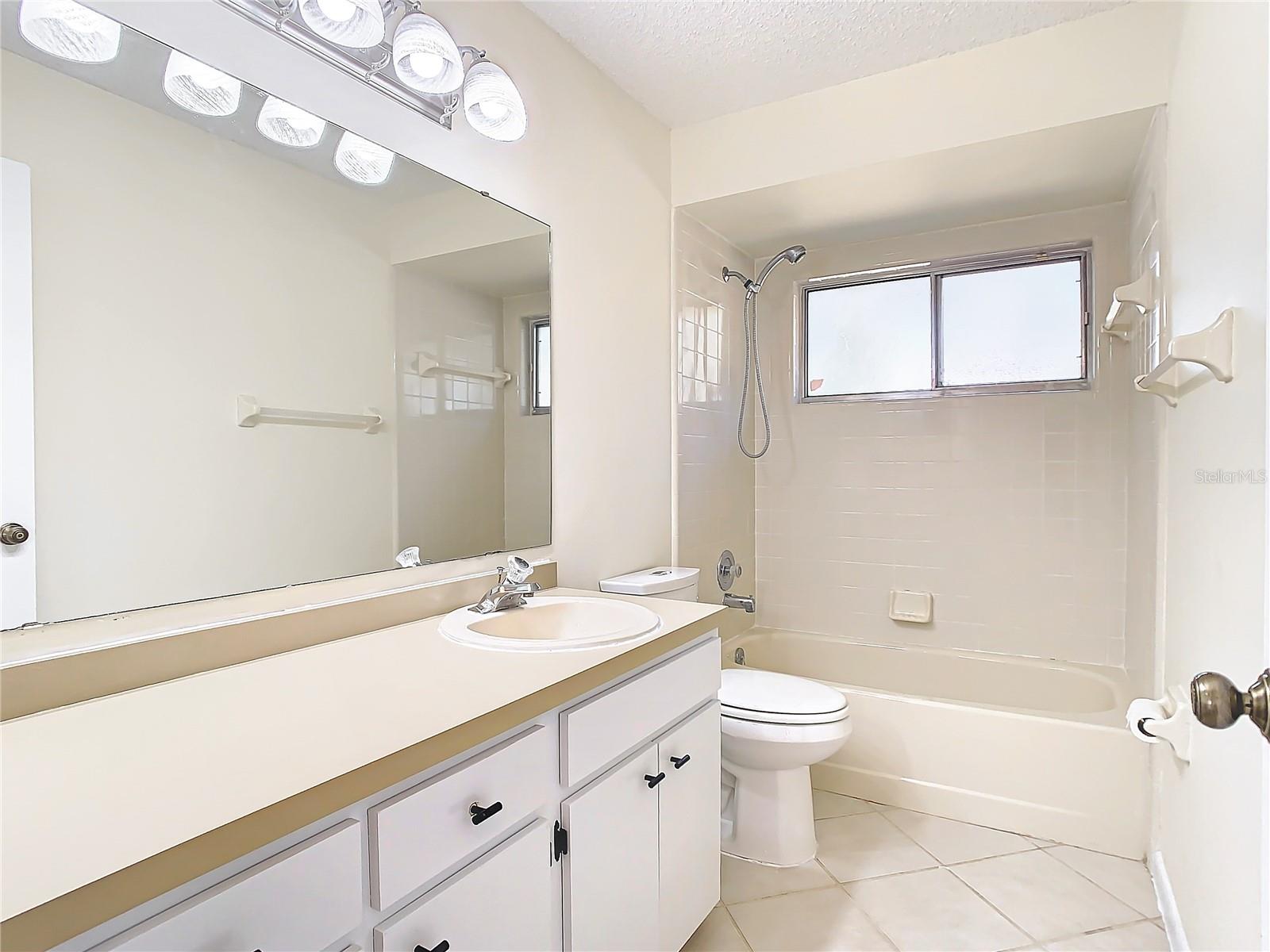 622 N GOODRICH DR, DELTONA, FL, 32725