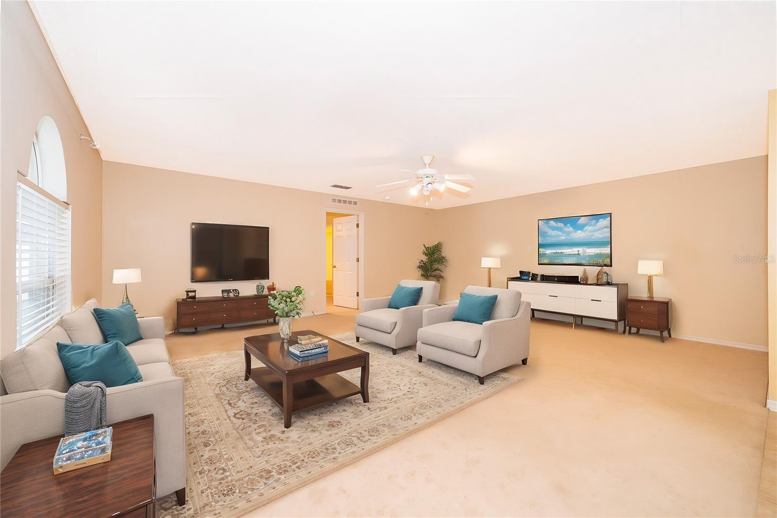 516 YELLOW TAIL PL, CHULUOTA, FL, 32766