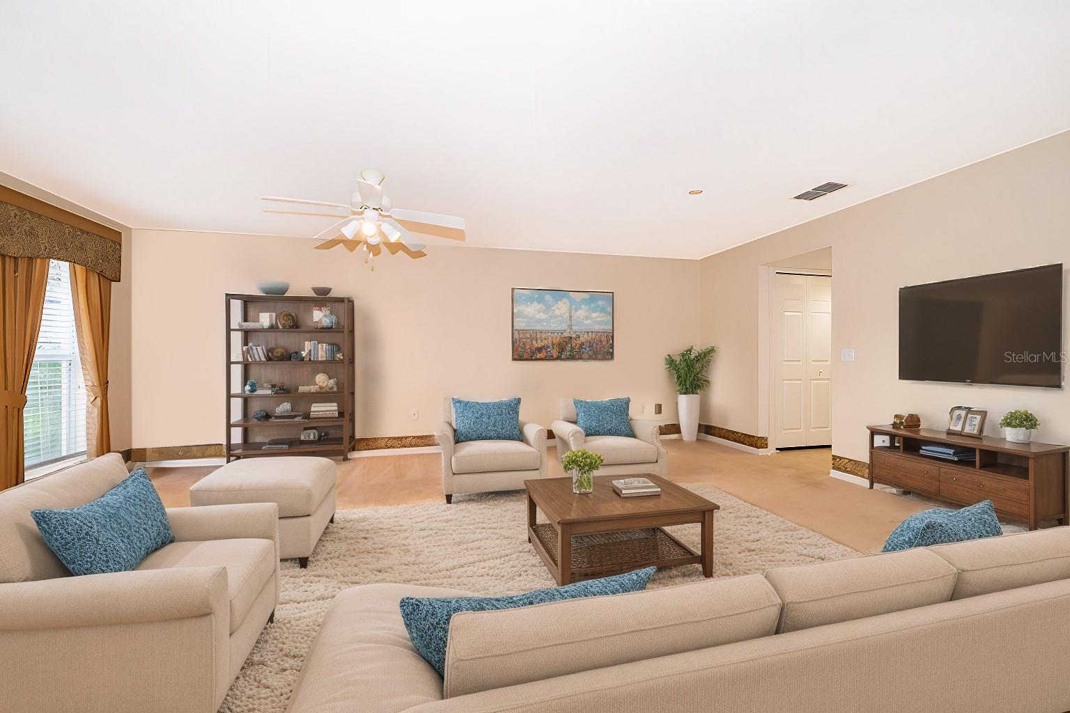 516 YELLOW TAIL PL, CHULUOTA, FL, 32766