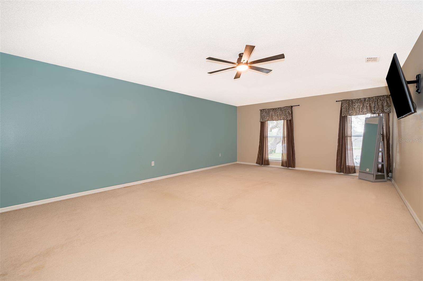 516 YELLOW TAIL PL, CHULUOTA, FL, 32766