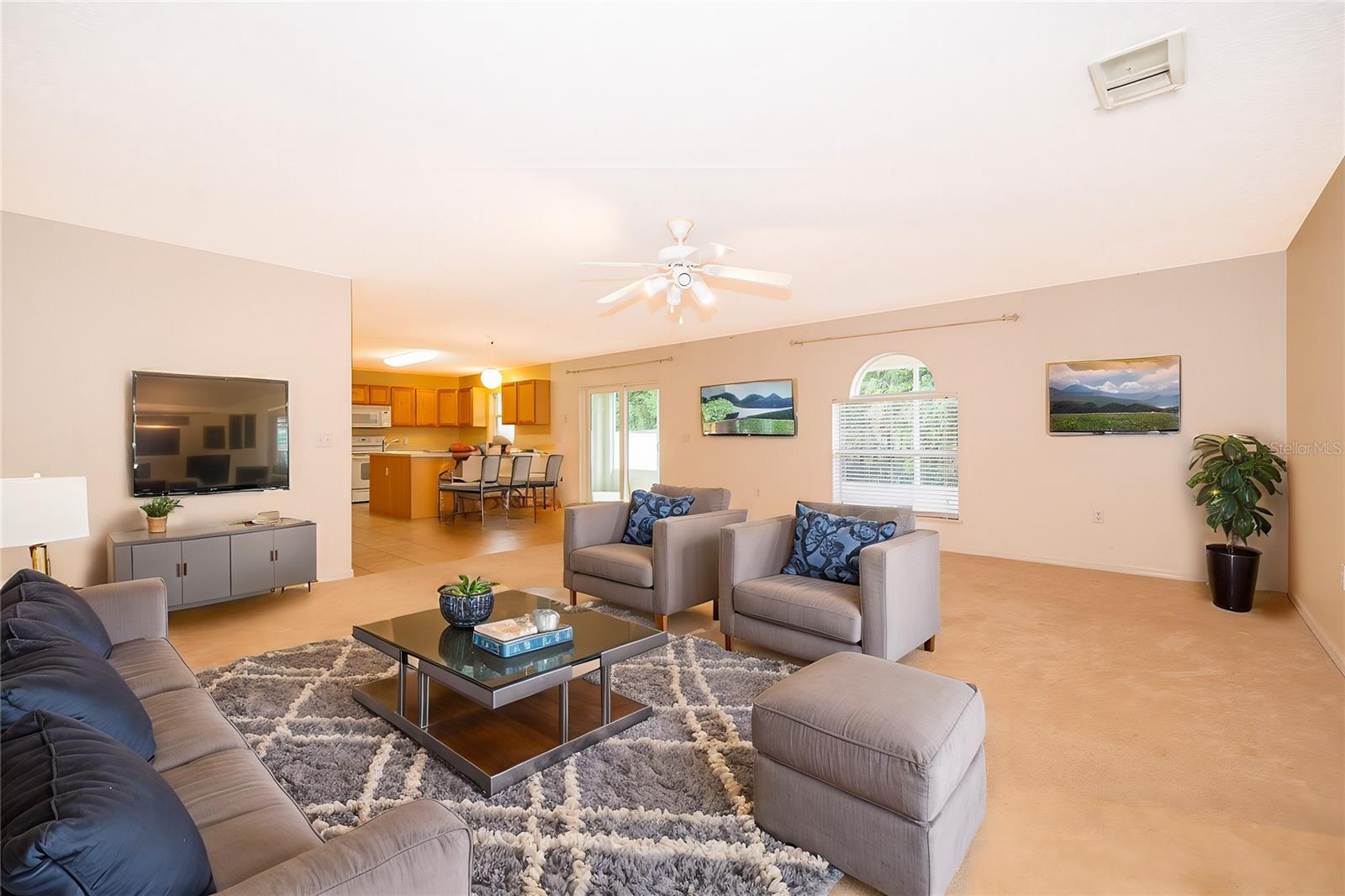 516 YELLOW TAIL PL, CHULUOTA, FL, 32766