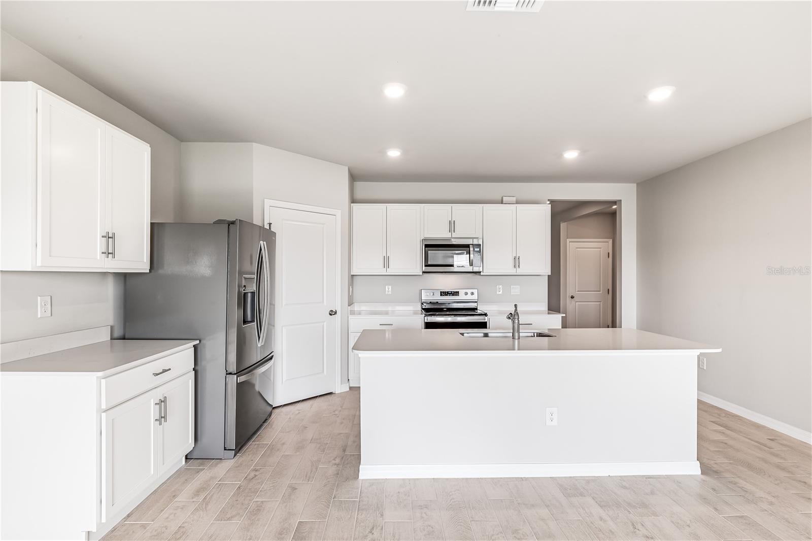 9531 TURTLE GRASS CIR, PUNTA GORDA, FL, 33950