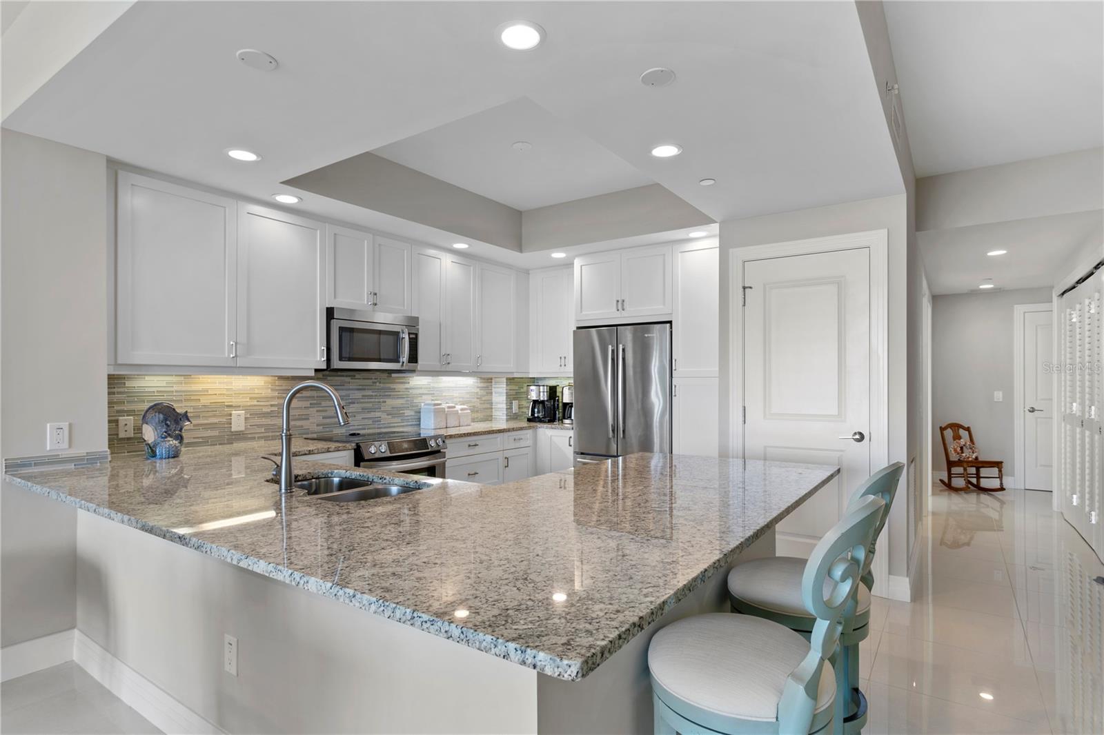 1325 SNELL ISLE BLVD NE #709, ST PETERSBURG, FL, 33704