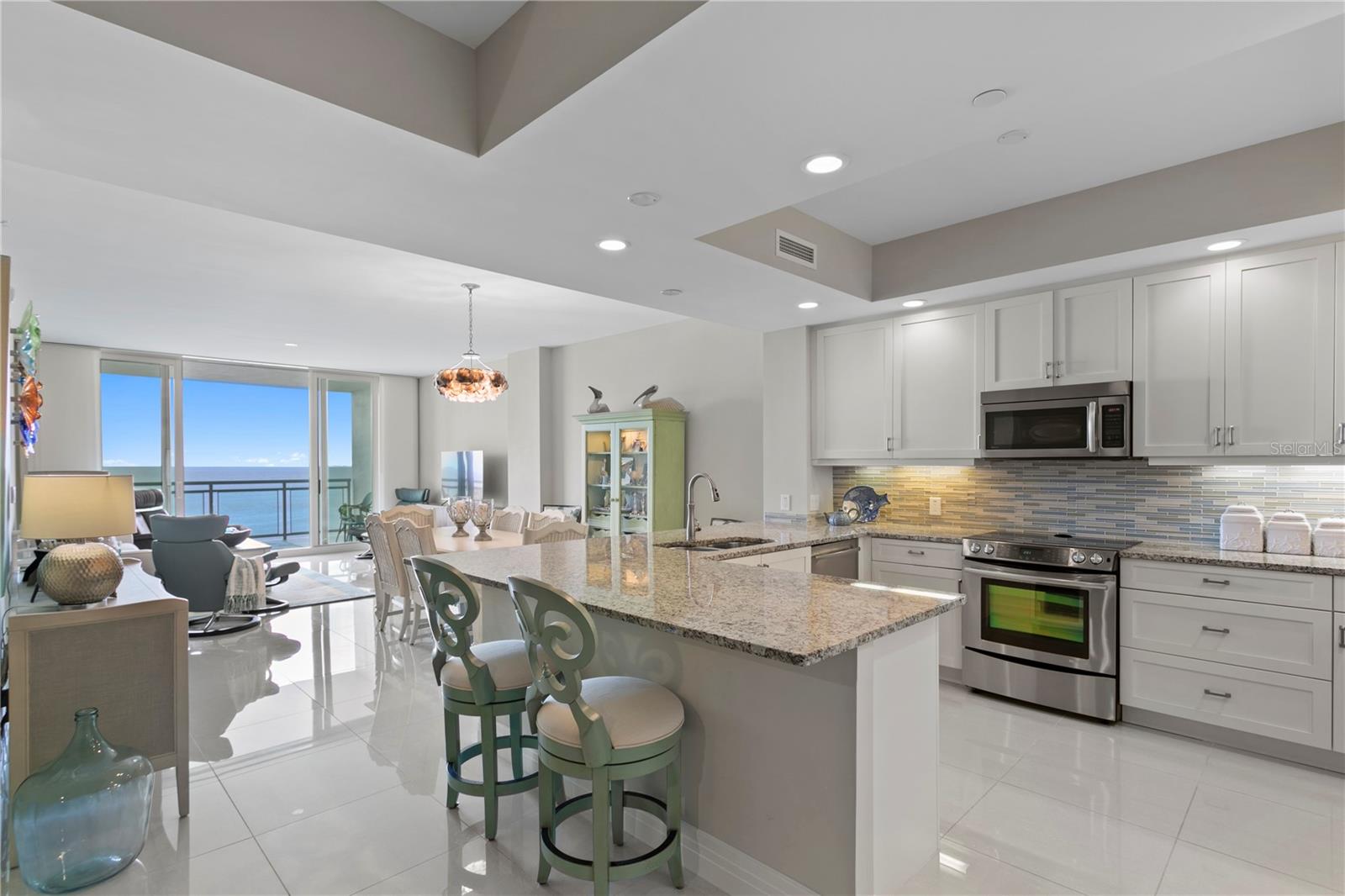 1325 SNELL ISLE BLVD NE #709, ST PETERSBURG, FL, 33704