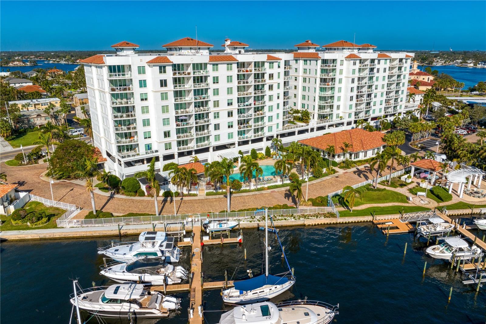 1325 SNELL ISLE BLVD NE #709, ST PETERSBURG, FL, 33704