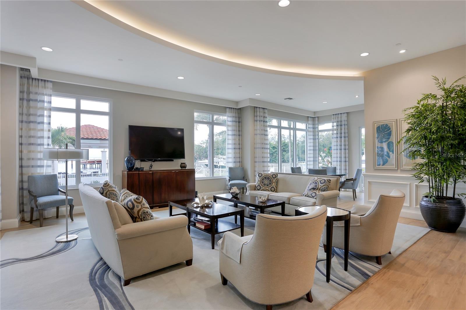 1325 SNELL ISLE BLVD NE #709, ST PETERSBURG, FL, 33704