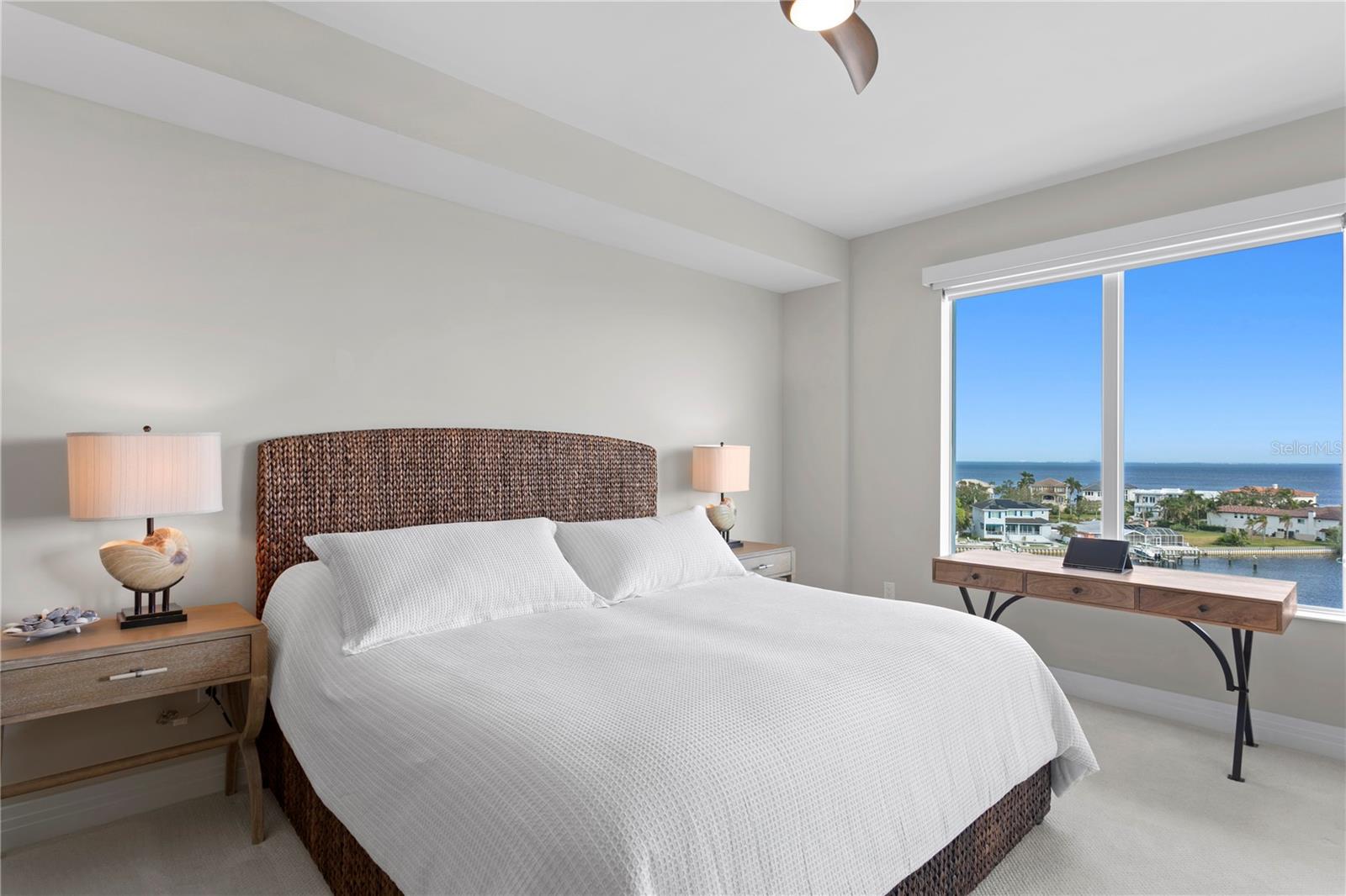1325 SNELL ISLE BLVD NE #709, ST PETERSBURG, FL, 33704