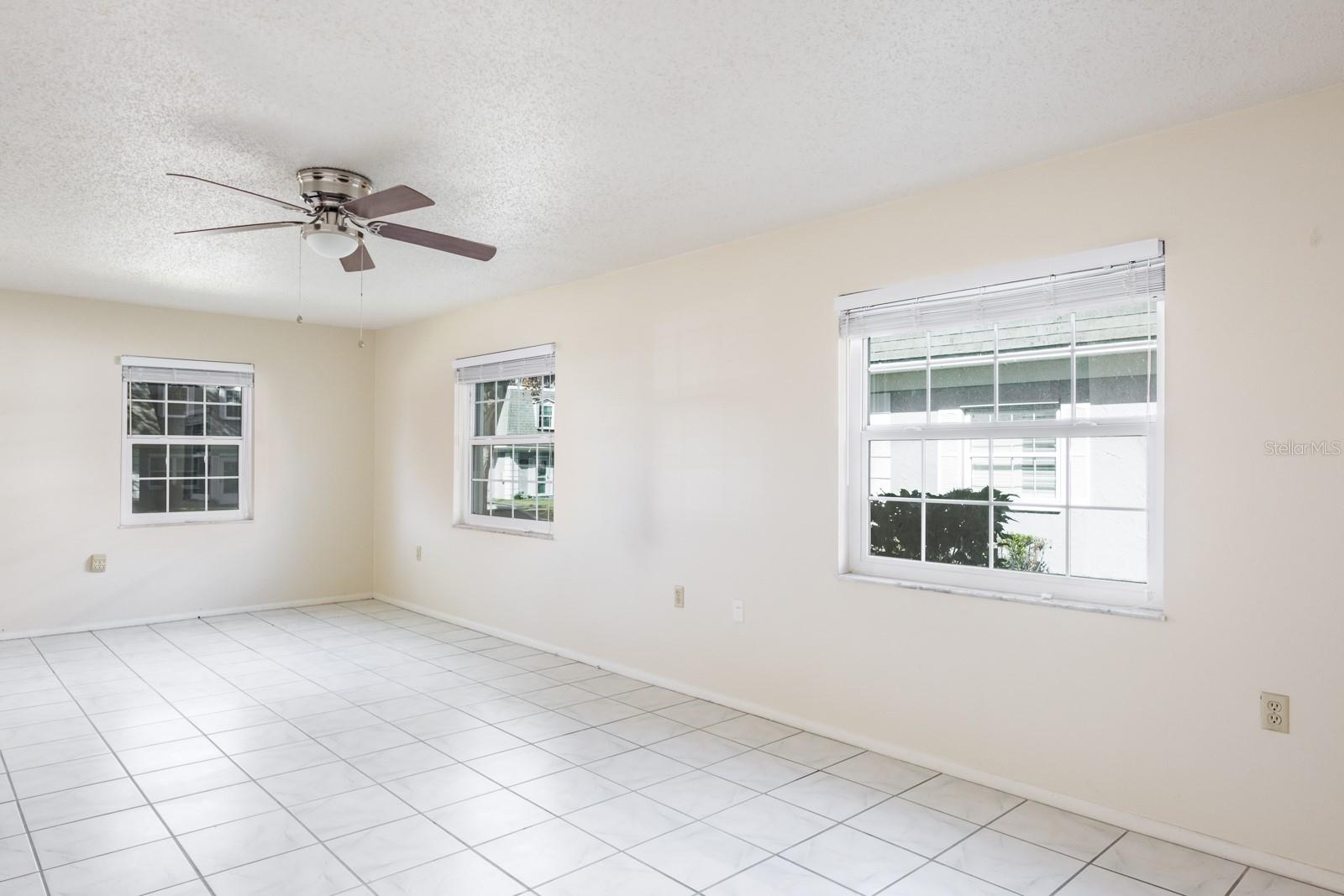 1727 BELLEAIR FOREST DR #B, BELLEAIR, FL, 33756