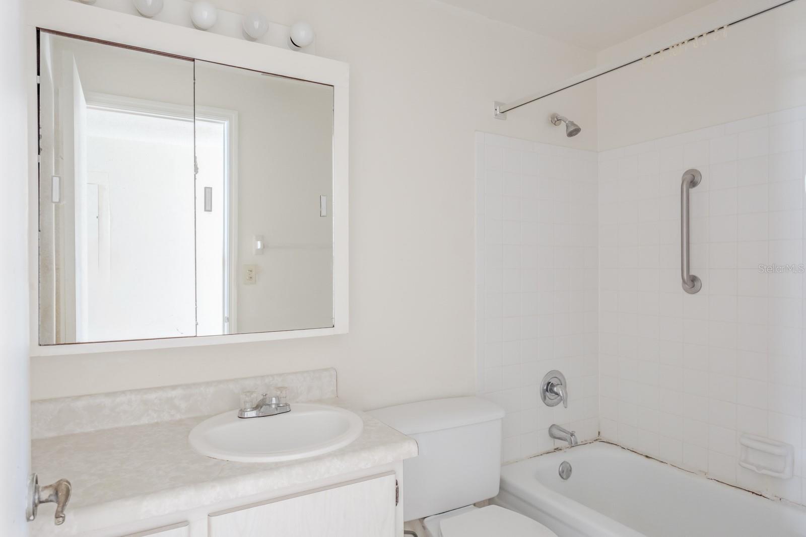 1727 BELLEAIR FOREST DR #B, BELLEAIR, FL, 33756