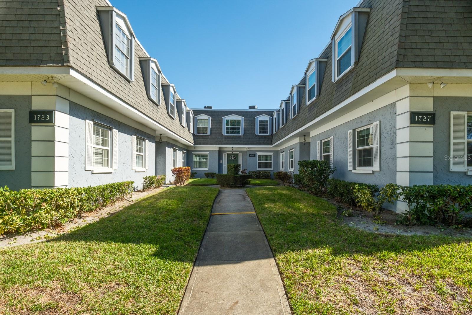 1727 BELLEAIR FOREST DR #B, BELLEAIR, FL, 33756