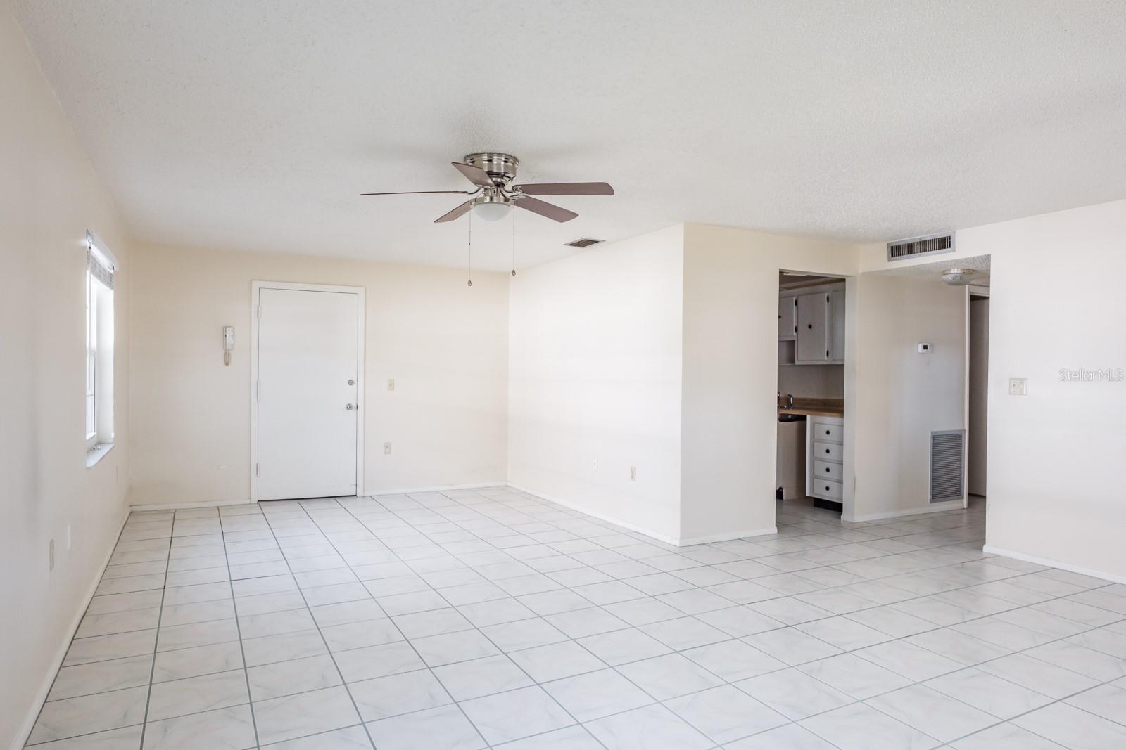 1727 BELLEAIR FOREST DR #B, BELLEAIR, FL, 33756