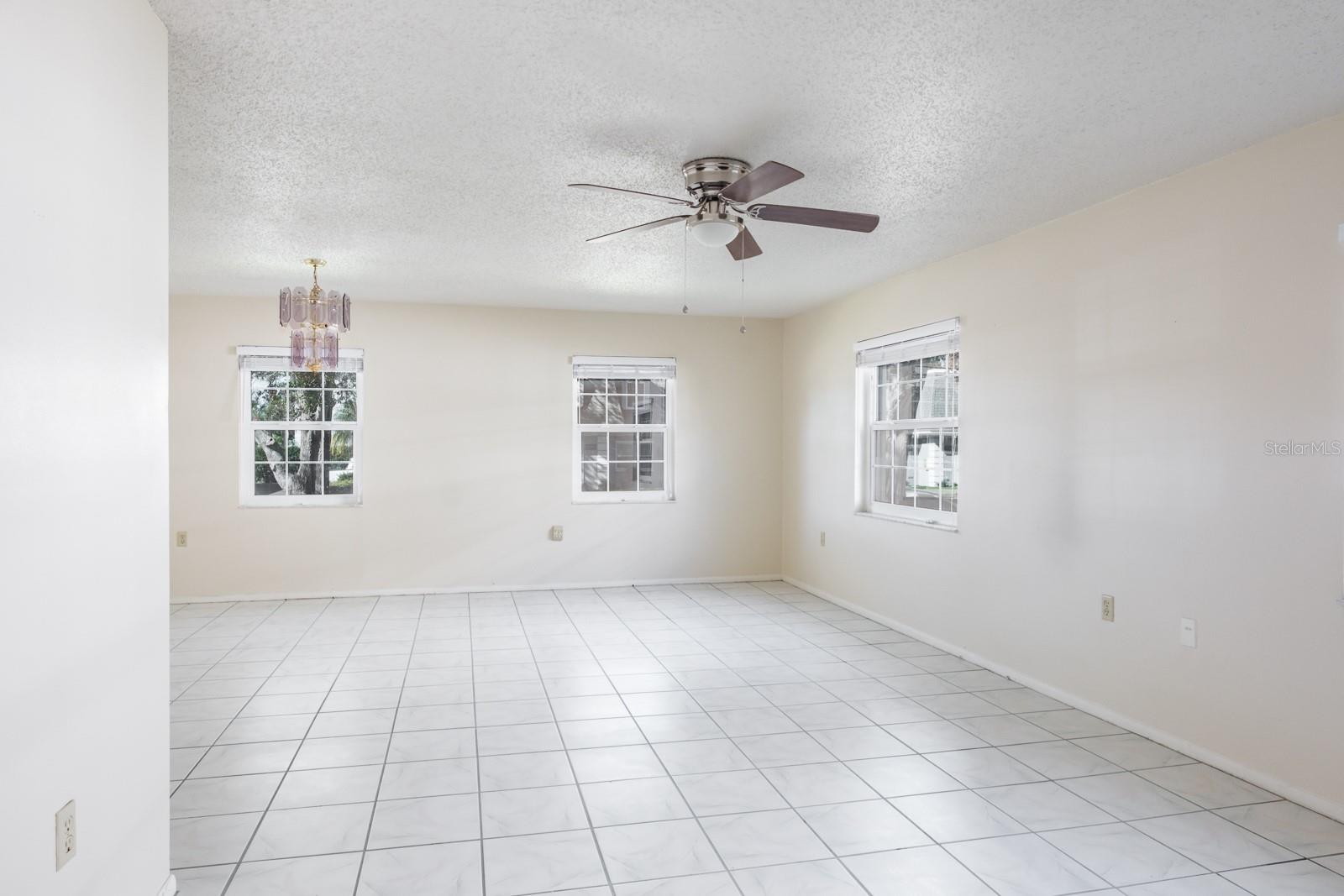 1727 BELLEAIR FOREST DR #B, BELLEAIR, FL, 33756