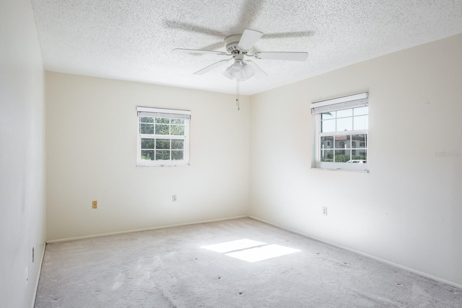 1727 BELLEAIR FOREST DR #B, BELLEAIR, FL, 33756