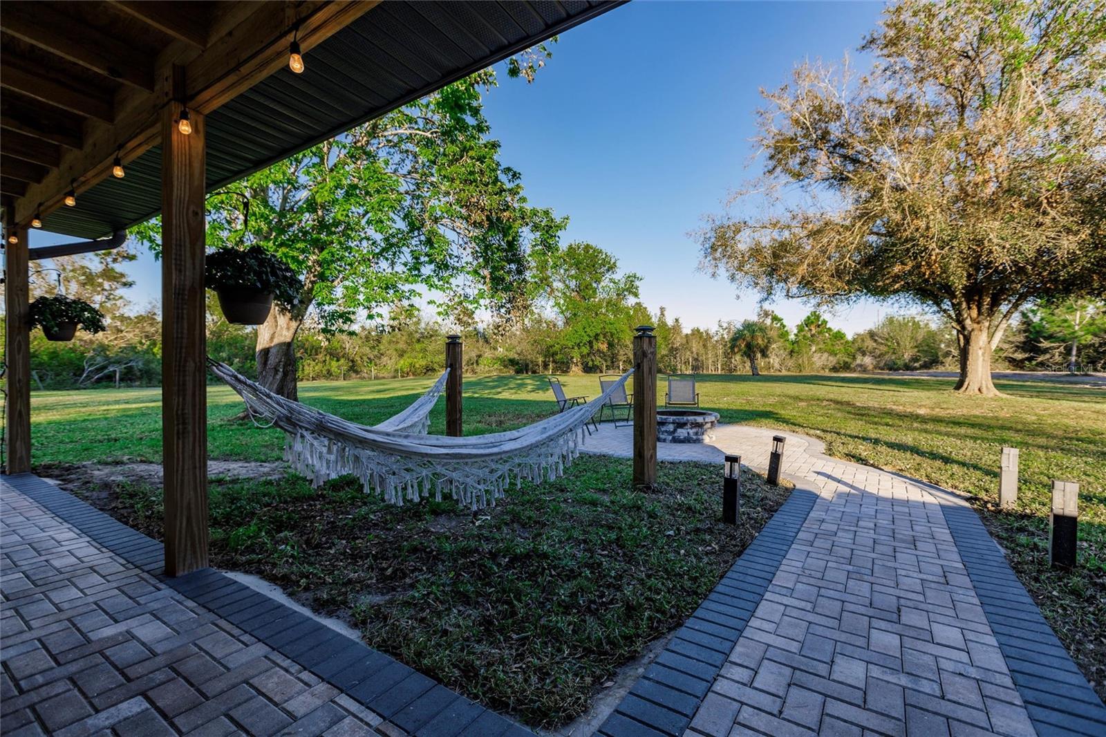 1010 ROBINHOOD DR, PUNTA GORDA, FL, 33982