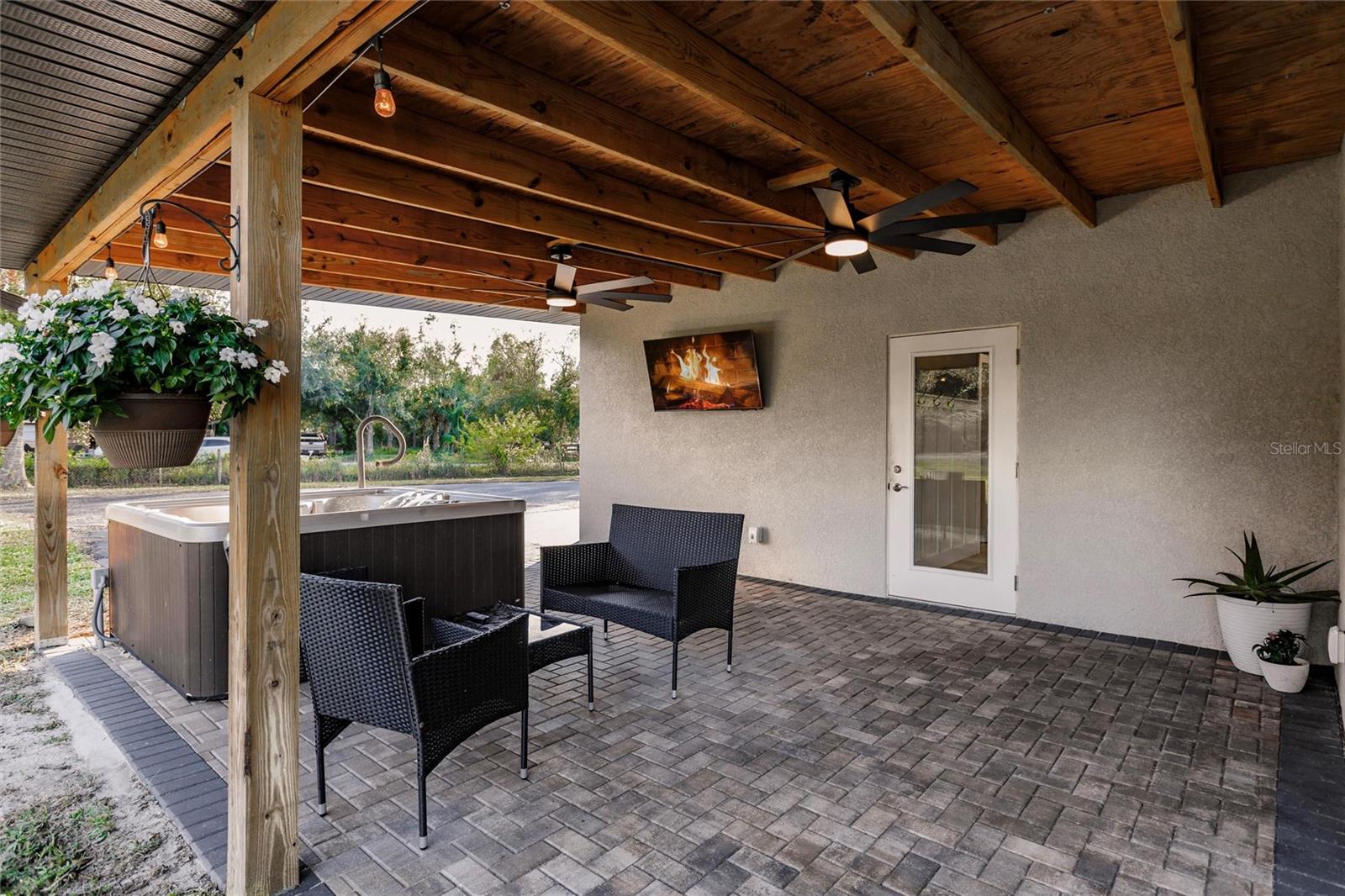 1010 ROBINHOOD DR, PUNTA GORDA, FL, 33982