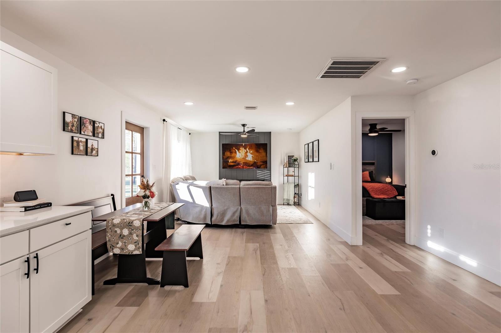 1010 ROBINHOOD DR, PUNTA GORDA, FL, 33982