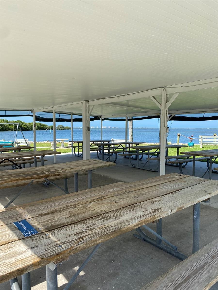 2205 69TH AVE W, BRADENTON, FL, 34207