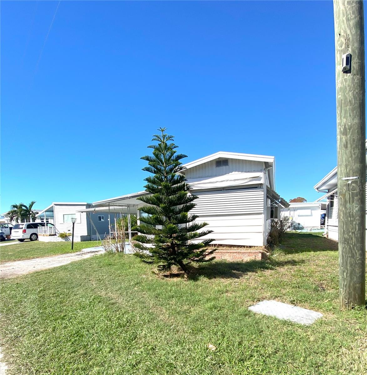 2205 69TH AVE W, BRADENTON, FL, 34207