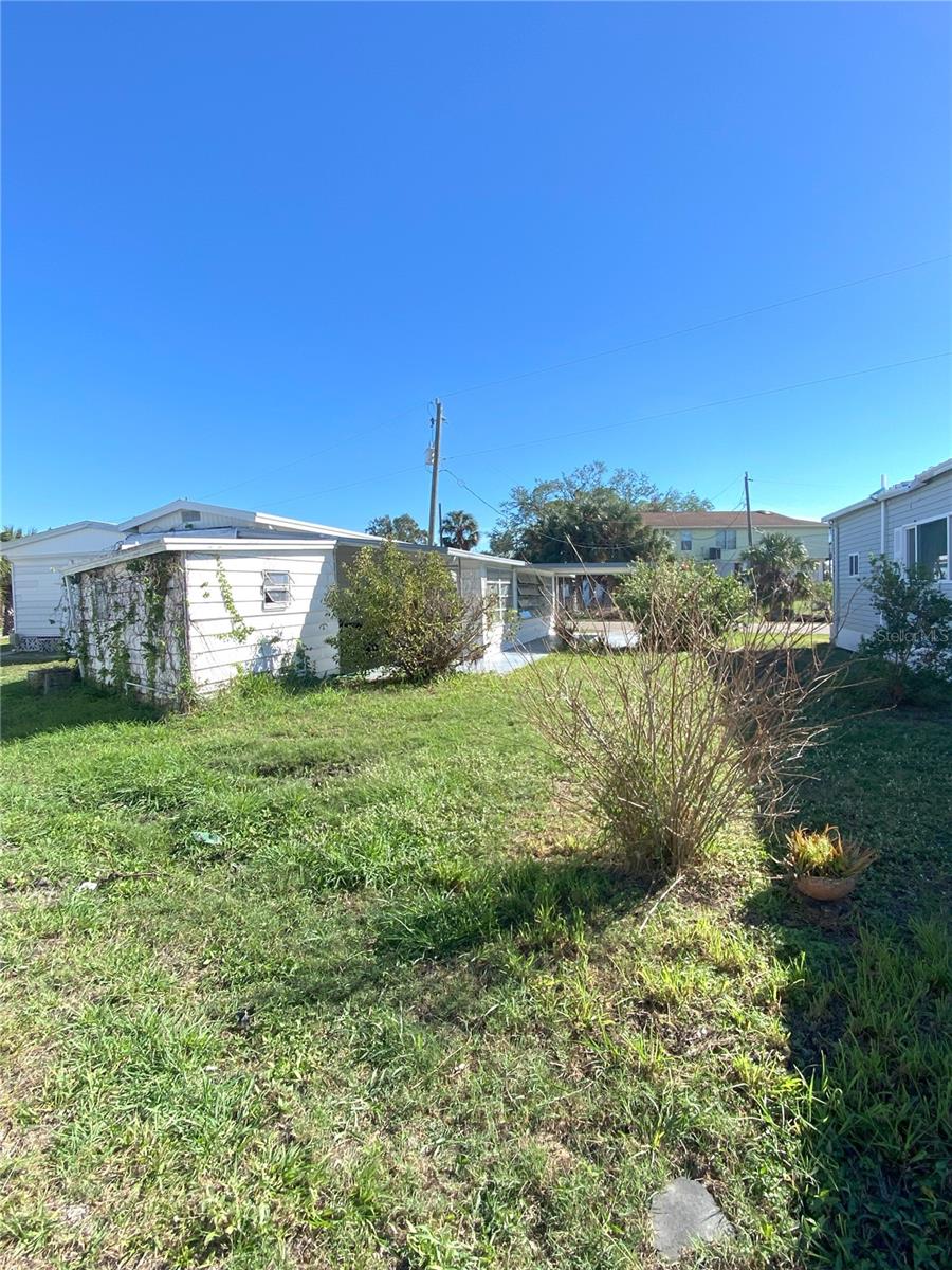 2205 69TH AVE W, BRADENTON, FL, 34207